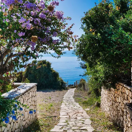 Anemus Villa